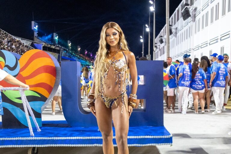 Brunna Gonçalves exalta apoio de Ludmilla mesmo à distância durante Carnaval: 'Sempre comigo'