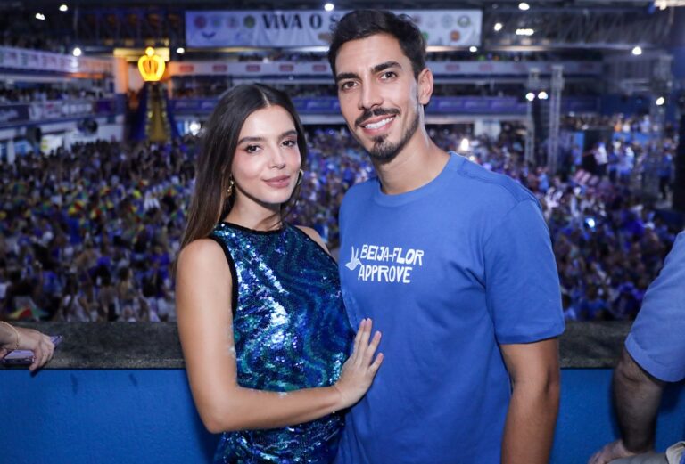 Giovanna Lancellotti, Enzo Celulari e mais famosos curtem ensaio na Portela